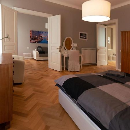 Apartamento Da Gillo Trieste Exterior foto